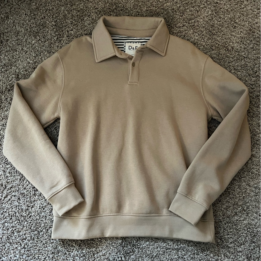 Ricky Singh men’s crewneck 1/4 button size small